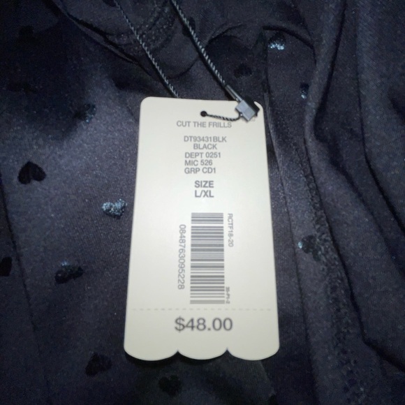 NWT Cut the Frills Black Novelty All Over Heart Print Tank Size L/XL - Picture 5 of 5